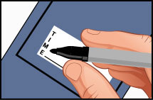 Mano con un bolígrafo listo para escribir una etiqueta con el tiempo.